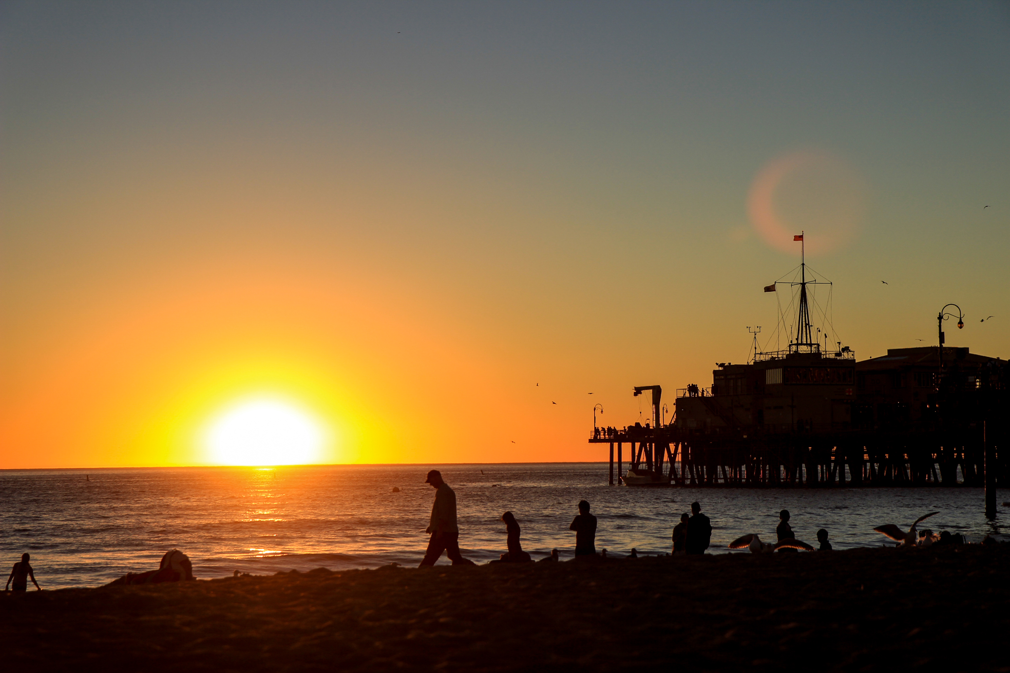 5 Best Los Angeles Beaches for a $20 Date | What beaches made the list for a cheap date? Find out!